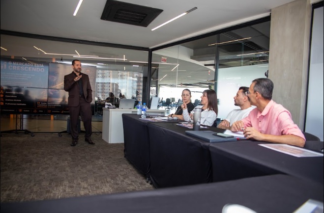 Interação com participantes em sala